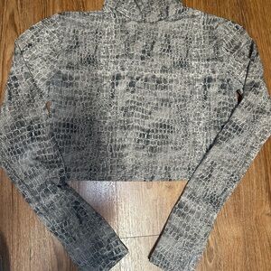 Gray Crocodile Print Women's Top